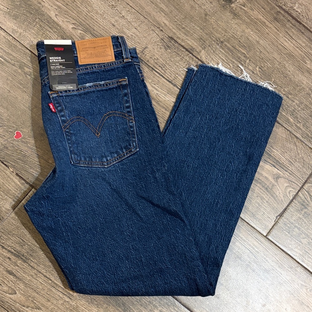 NWT Levi’s